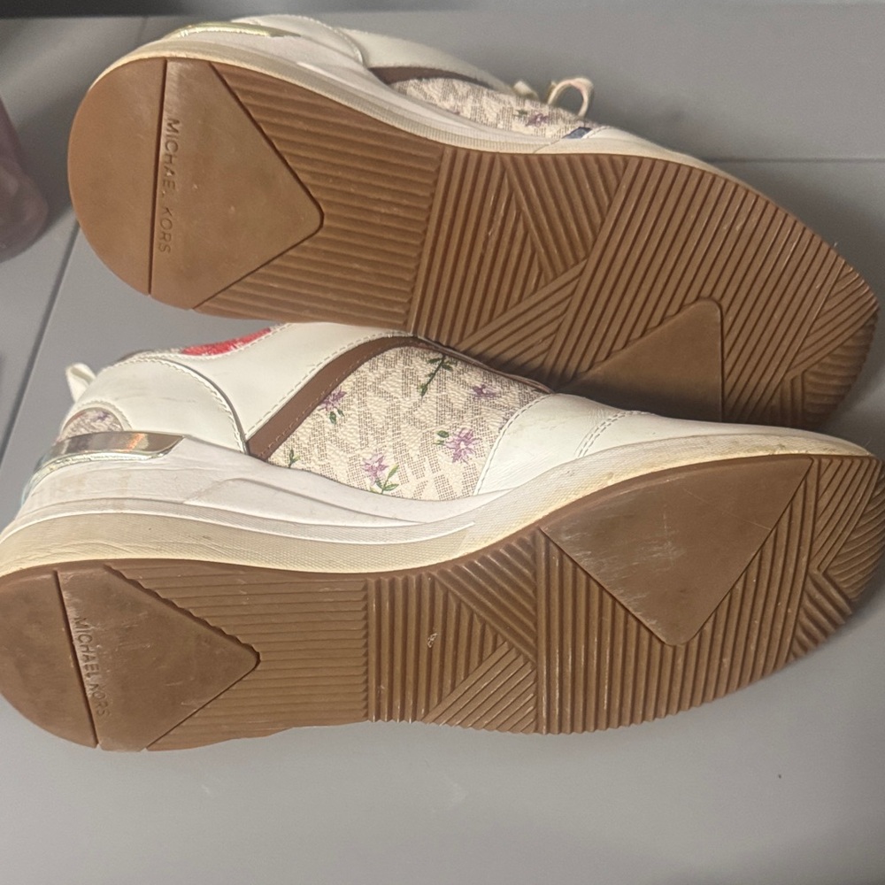 Michael Kors Floral White Sneakers - Picture 5 of 5